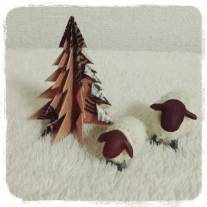 折り紙で作れてインテリアにもなるおしゃれクリスマスツリー