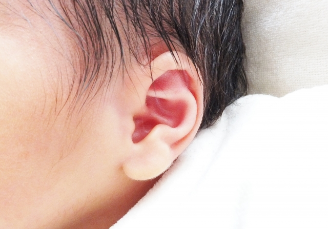 赤ちゃんの耳かきのやり方を教えて！耳垢がいっぱい何科に行く？